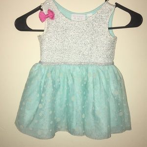 The children’s place dress. Size:18-24M